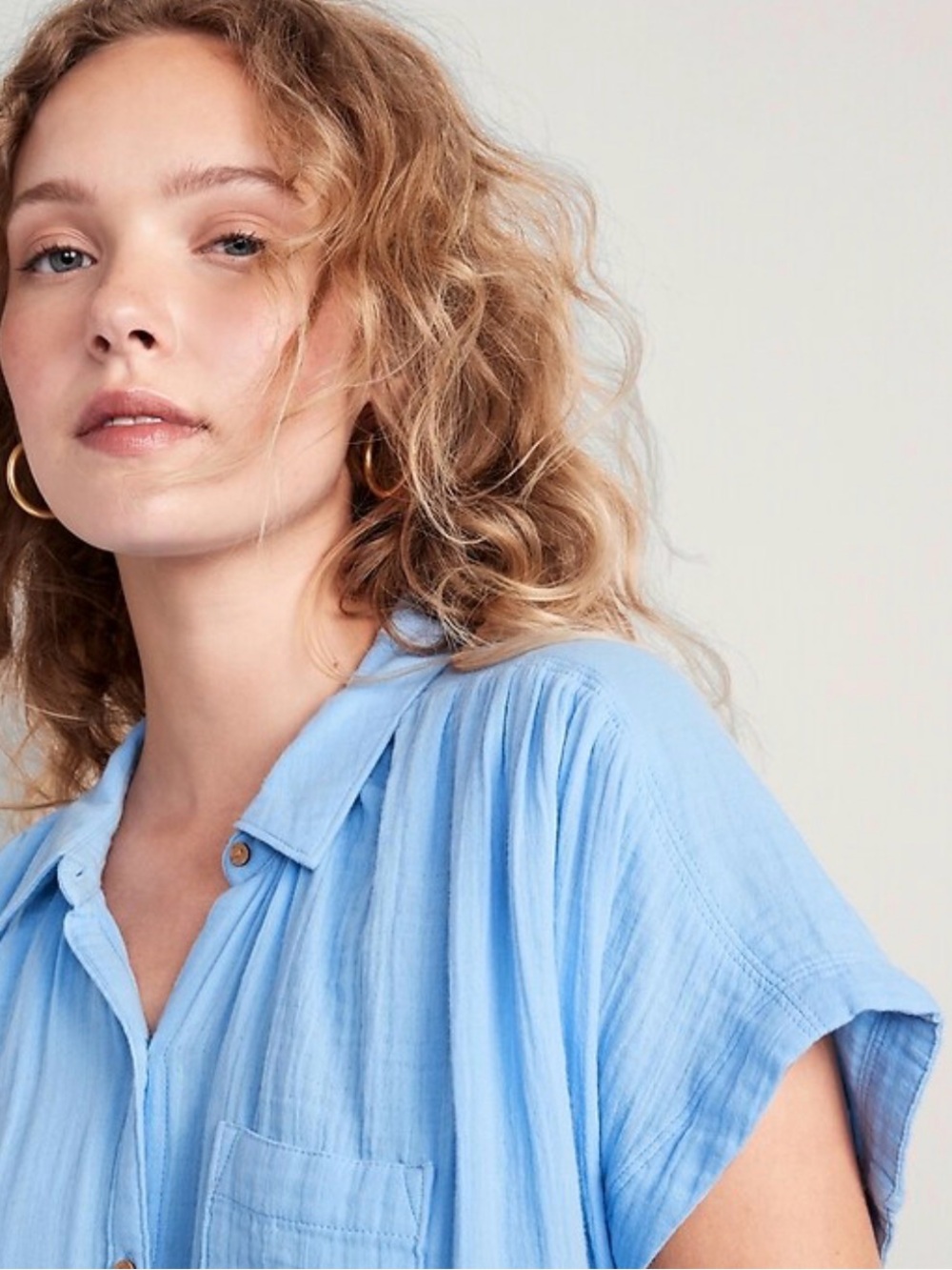 Old Navy Light Blue Crinkle Gauze Button-Front Shirt | Women’s Medium
